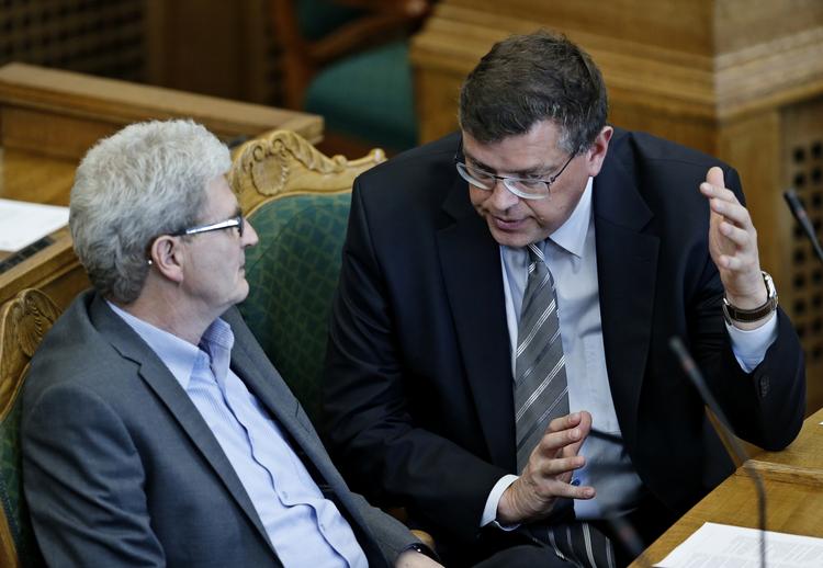 Bistandspenge. Udviklingsminister Mogens Jensen (S) glæder sig over at Danmarks ulandsbistand forsat ligger højt. 