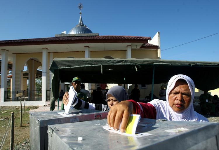 Valg. Hvis man vil opleve et muslimsk samfund i fremgang, skal man tage til Indonesien, skriver Flemming Ytzen. 