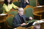 FOKUS. Enhedslistens Finn Sørensen mener, at regeringen bør fokusere mere på de mange ledige akademikere, der er i Danmark. 