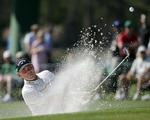 Udflugt. Thomas Bjørn på vej ud af bunkeren ved 17. hul på Augusta-banen. 