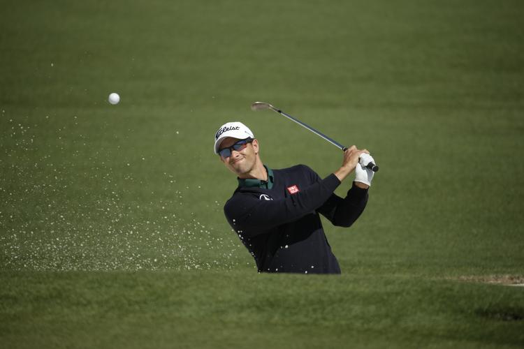 Adam Scott har længe ligget i Woods' baghjul, idet han de seneste 38 uger har befundet sig på andenpladsen på listen. 