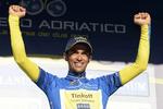 Førertrøje. Alberto Contador fører fortsat Baskerlandet Rundt, men hans føring er spinkel. 