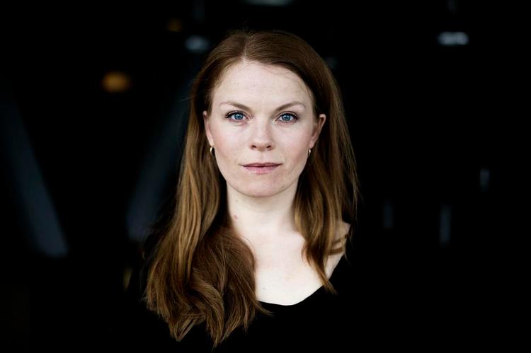 »Jeg gad godt, at Shakespeare selv kunne se det her stykke«, fortæller Signe Egholm Olsen, der er aktuel i 'Tigerhjerte svøbt i kvindeskind' på Det Kgl. Teater. 
