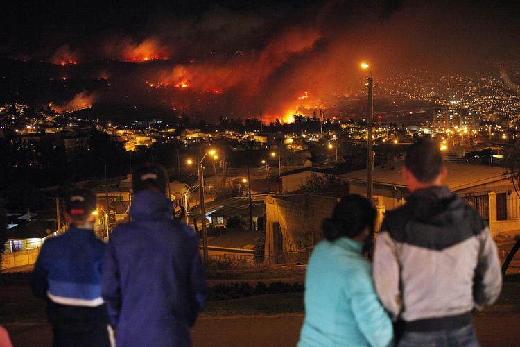 Skovbrand. Valparaiso er ramt af den værste katastrofe nogensinde. 
