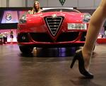 Udsalg. Den italienske regeringschef sætter skatten ned og sætter 151 ministerbiler, blandt andet Maseratier og Alfa Romeoer, til salg på eBay. 