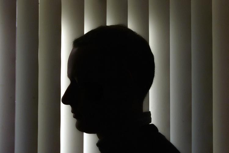 Systemkritiker: Hypokonderen stoler ikke på den autoritet, som siger, vi ikke fejler noget. De tror, de har afdækket hele verden med diagnoser og begreber, men hypokonderen insisterer på, at der er noget virkeligt, som de ikke ser, skriver Rune Lykkeberg. 