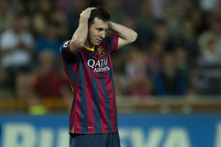 kattelem. FC Barcelona har haft en skuffende sæson, hvor der har manglet kvalitet i midterforsvaret, mens klubben også kommer til at mangle en målmand. 