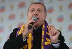 TWITTER. Til det tyrkiske lokalvalg strammede Erdogan for alvor sanktionerne mod det sociale medie. Og nu er han ude med riven igen. 