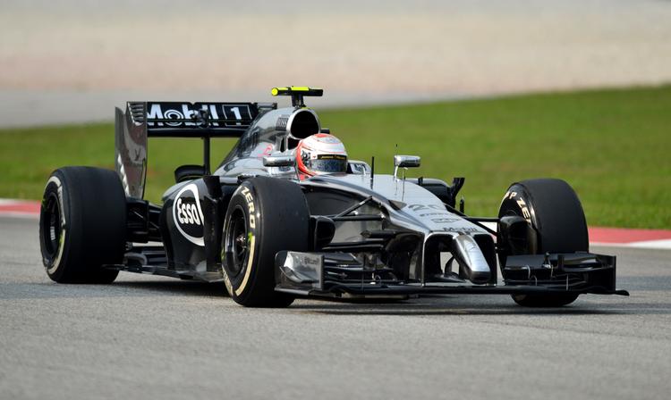 MP4-29-racer. Kevin Magnussen og rivalerne indleder forberdelser til søndagens grandprix fredag morgen, hvor der trænes i Shanghai. 