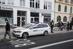 To personer eftersøges efter røveri op Nørre Voldgade i dag. 