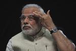 Narendra Modi. han har skjult hende i 40 år, men i går kom hans kone frem sort på hvidt. 
