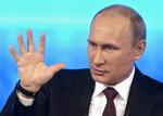 Live. Ruslands præsident Putin under det direkte tv-interview, hvor han tog i mod spørgsmål fra seerne og fremsatte beskyldninger mod Anders Fogh Rasmussen. 
