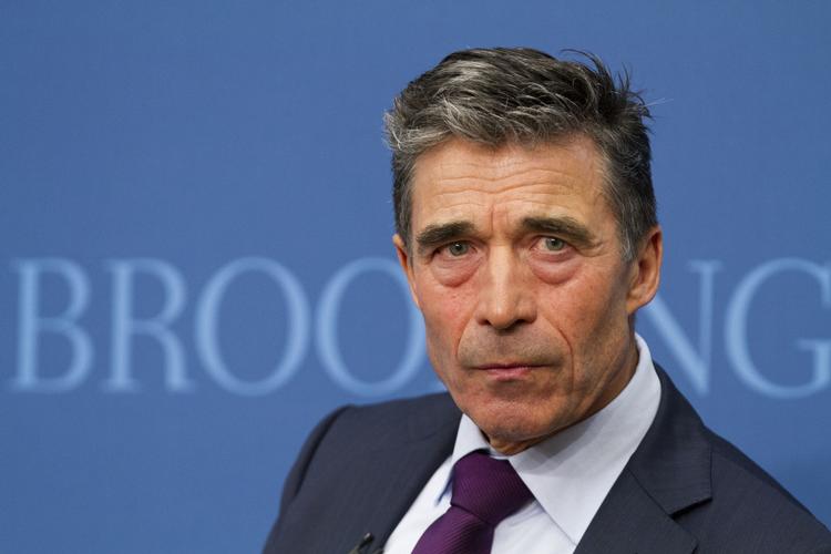 Uenighed. En strid om satellitbilleder er en vigtig grund til, at Anders Fogh Rasmussen nu går til verbalt modangreb på Rusland. 
