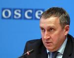 Internationalt. Den fungerende ukrainske udenrigsminister, Andrij Desjtjysia, siger ifølge Reuters, at regeringen er klar til yderligere aktioner, hvis ikke pr-orussiske aktivister forlader besatte bygninger. 
