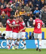 effektivt. Arsenal-spillerne er stadig gode til at splitte et modstander-forsvar med hurtige afleveringer. Det gjorde holdet tilpas mange gange i kampen mod Hull til en sikker Arsenal-sejr. 