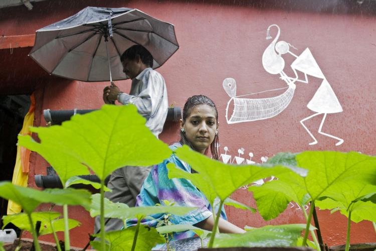 Forandring: Der er en slags seksuel revolution på vej i Indien, arrangerede ægteskaber er ved at blive erstattet af en slags arrangeret kærlighed. Man går på en arrangeret date med en, som forældrene siger god for, og hvor hensigten egentlig er at blive gift og ikke at leve i et papirløst og eksperimenterende parforhold, som det tit er tilfældet herhjemme. Nej rolig nu, Indien er ikke på vej til at kopiere Vesten, skriver  Mrutyuanjai Mishra. 
