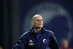 opgiver. Ståle Solbakken kom til som træner i FCK på et tidspunkt, hvor sæsonen var ved at kæntre. Men nu er klubben på en tredjeplads i ligaen. 