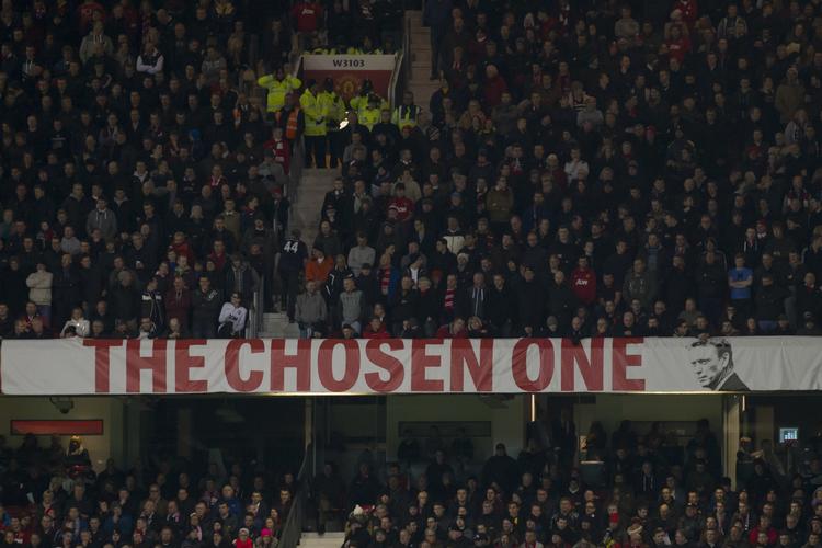 Adios. De troede på ham meget længe, fansene. Men siden en sejr over Wigan i august har det været svært at se lyspunkterne for de røde fra Manchester. 