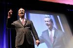 EU-modstander. Nigel Farage blev første gang valgt til Europaparlamentet i 1999. I lidt mere end tre år har han stået i spidsen for United Kingdom Independence Party, der ønsker Storbritannien ud af EU. 