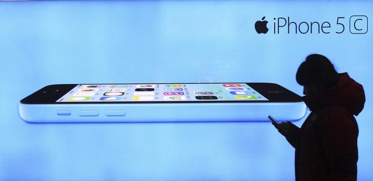 kopistrid. Apple vil have erstatning for hver solgt Samsung-telefon, som, ifølge amerikanerne, har kopieret iPhone-funktioner. 