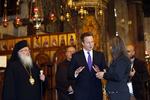 KRISTENDOM. David Cameron får opbakning fra en række religiøse organisationer efter at han har betegnet Storbritannien som et kristent samfund. Her ses han under et besøg i Fødselskirken i Bethlehem. 