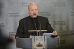 Antiterror-aktion. Ukraines fungerende præsident, Oleksandr Turtjynov, har bedt  sikkerhedstjenesten om »at genoptage og udføre effektive antiterror-initiativer for at beskytte de civile ukrainere i det østlige Ukraine mod terrorister«. 