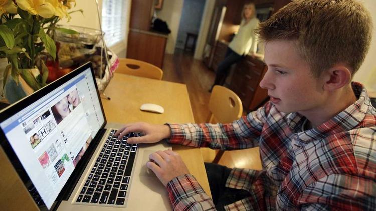 FREMTID. Hvem skal overtage styringen med Internet efter USA slipper tøjlerne? Det er en række lande nu stimlet i Brasilien for at afgøre (Foto: AP Photo/Nam Y. Huh) 