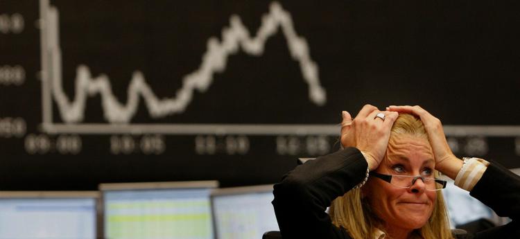 Ups! 2008 er et skæbneår i sagen om Jyske Banks rådgivning af kunder, som investerede i specielle obligationer, der fulgte tendensen på alverdens børser og faldt kraftigt i kurs og udløste store tab. Kurstab, som to kunder nu får refunderet med rente. 