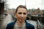 Partilinje. Beskæftigelsesminister Mette Frederiksen (S) antyder i dagens Børsen, at partiledelsen i Socialdemokraterne ikke har lyttet nok til vælgerne. 