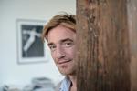 Ambitiøst. Balletchef Nikolaj Hübbe præsenterer det mest ambitiøse og internationale program i mange år. Vi kan glæde os til en genopsætning af John Neumeiers  'Kameliadamen', som tog publikum med storm i 2012, og Hübbes eget bud på en nyfortolkning af 'Svanesøen'. 