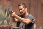Sidste. Paul Walker, der både kunne køre bil, slå på tæven og se godt ud imens, bliver et højdepunkt i en film, der kun vil blive husket, fordi den var en af hans sidste. 