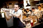 Anderledes. Som en alpehytte for feinschmeckere danner Gilt varme rammer om deres cocktails, der dyrker det klassiske med et twist. 