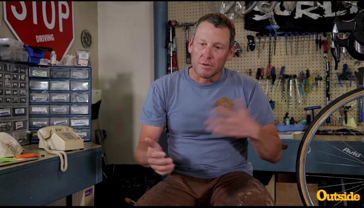 interview. Lance Armstrong lader sig interviewe i sit værksted af magasinet Outside, som spørger amerikaneren til både doping, eftermælet og livet siden dopingerkendelsen. 