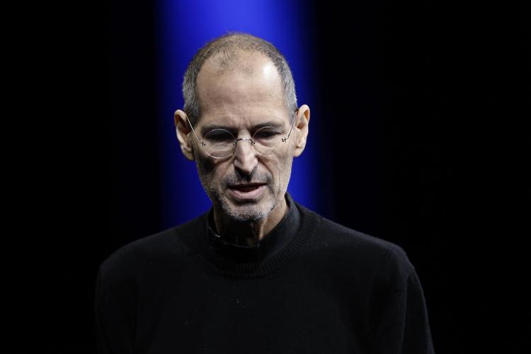 korrespondence. Steve Jobs fik en mail fra Googles topchef, som garanterede, at han ville fyre en medarbejder, som havde forsøgt at lokke en Apple-medarbejder til at skfite job. 