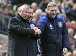FYRET. Da David Moyes (th.) sidste år blev ny United-manager, havde Alex Ferguson (tv.) selv valgt sin afløser. 