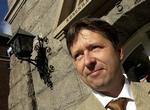 BORTVIST. Bestyrelsen for Københavns Andelskasse bortviste tidligere på året direktøren gennem 12 år, René Poulsen, billedet. Lån, som direktøren havde bevilget i strid med kreditpolitikken, skal nu nedskrives med 14 millioner kroner, og det bringer solvensen under det lovpligtige niveau. (arkivfoto) 