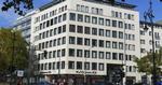 Transport. Det centralt beliggende Ku'Damm 101 kan reserveres via hotellets hjemmeside. Hotellet udbydes også af flere danske rejsearrangører. 