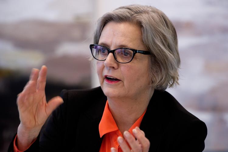 tak! Sydbanks direktør Karen Frøsig kan takke engangsindtægten for bankernes salg af Nets for det større overskud, der står på bundlinjen i det nye kvartalsregnskab. 