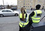 begrænsning. Siden 2012 har Skat kunnet trænge ind i folks haver, men det er udelukkende for at tjekke de firmaer, som arbejder i haverne - ikke boligejernes skatteforhold. 