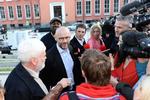 Spørgsmål. En yderst afklaret Qvortrup havde et standardsvar parat til den byge af spørgsmål, som ventede ham i Svendborg. 