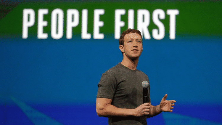 SAMMENHÆNG. Facebook med Mark Zuckerberg (bill.) i spidsen har netop lanceret en ny løsning, der gør det nemmere at komme fra app til app. (Foto: AP Photo/Ben Margot) 