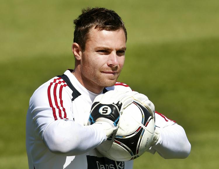 hollandsk. Stephan Andersen kan skifte på en fri transfer fra Betis, da klubben er rykket ud af den bedste spanske række. 
