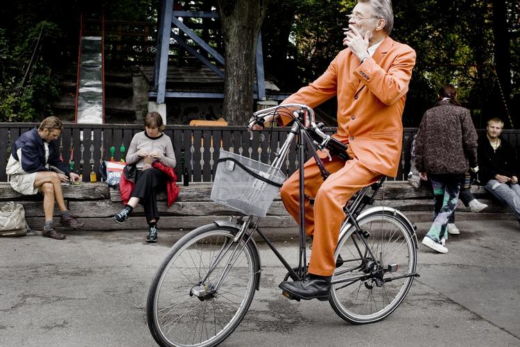 Danmark. Skal Christiania have et plejehjem? Politikerne siger ja. Beboerne og fristadens fond siger nej. 