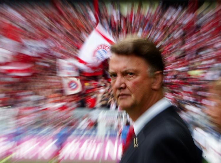 karaktermord. Før Louis van Gaal kom ind i varmen som mulig ny træner i Manchester United, blev hans ledelsesstil grundigt pillet ned ved en konference i Abu Dhabi i marts. 