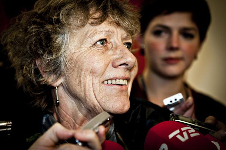 Digitaliseret. Hovedparten af SF's 20.000 valgplakater til europaparlamentsvalget vil med ny app være talende udgaver af spidskandidat Margrethe Auken. 