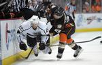 2-0. Anaheim Ducks er kommet skidt fra start i de to første playoffkampe mod Los Angeles Kings. 