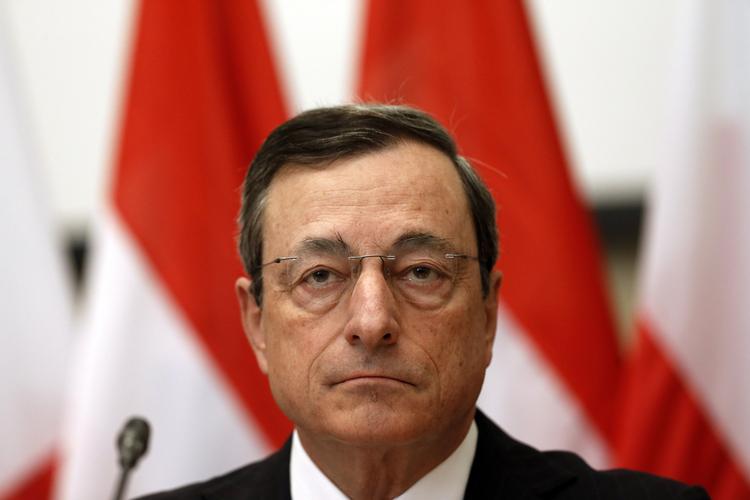 prisbøvl. Den Europæiske Centralbank med Mario Draghi i spidsen er blandt andet sat i verden for at holde inflationen på omkring to procent. De seneste tal viser, at den ligger meget lavere. 