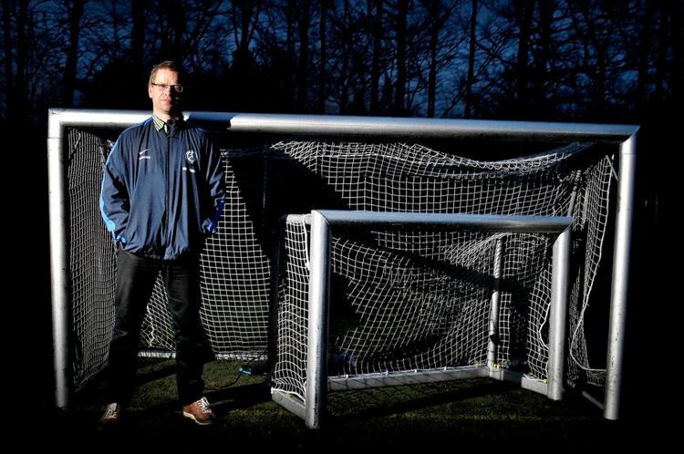 kritik. En fodbold-far, Anders Koch, var fremme med kritik af den massive tilstrømning af nye spillere, som harødelagt Farum Boldklubs identitet. 