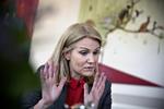MODVIND. Debatten om velfærdsydelser til EU-borgere har udviklet sig til et stort problem for statsminister Helle Thorning-Schmidt (S) og hendes regering. 