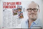 Undskyld. Niels Pinborg, chefredaktør på Se og Hør, kommer i dagens udgave af sladderbladet med en undskyldning for den måde, bladet tidligere har bedrevet journalistik på, men som han lover ikke foregår længere. I dag valgte formanden for Allerfonden, der ejer over halvdelen af Koncernen Aller, der ejer Se og Hør at trække sig, fordi den øvrige bestyrelse ikke var interesserede i, at lade en undersøgelse af Se og Hør udvide til resten af koncernen. 